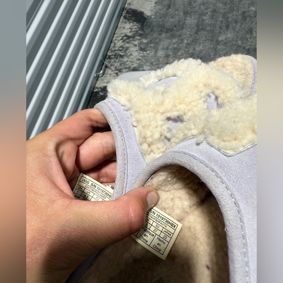 UGG Shearling SLIDE Sz 6 Lilac - Picture 12 of 16